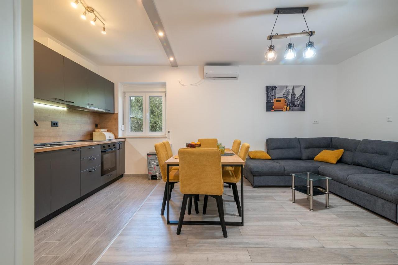 Apartman Galeb Trogir Exterior foto