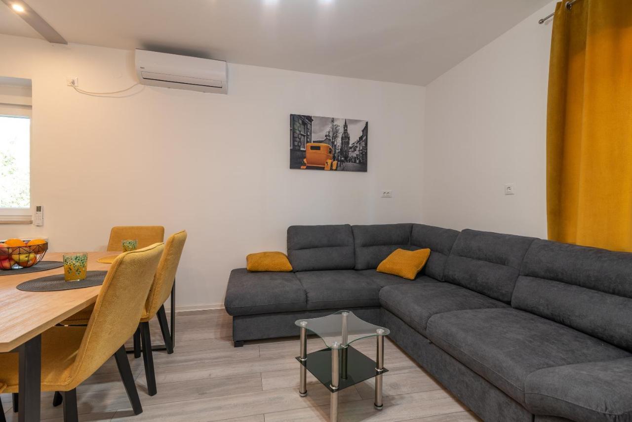 Apartman Galeb Trogir Exterior foto