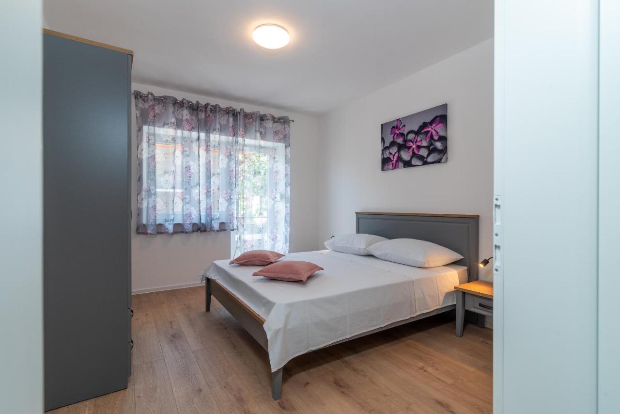 Apartman Galeb Trogir Exterior foto