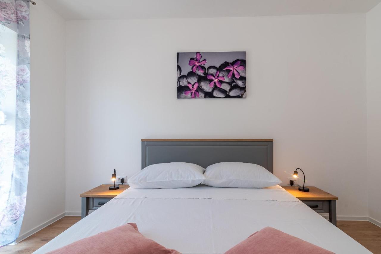 Apartman Galeb Trogir Exterior foto