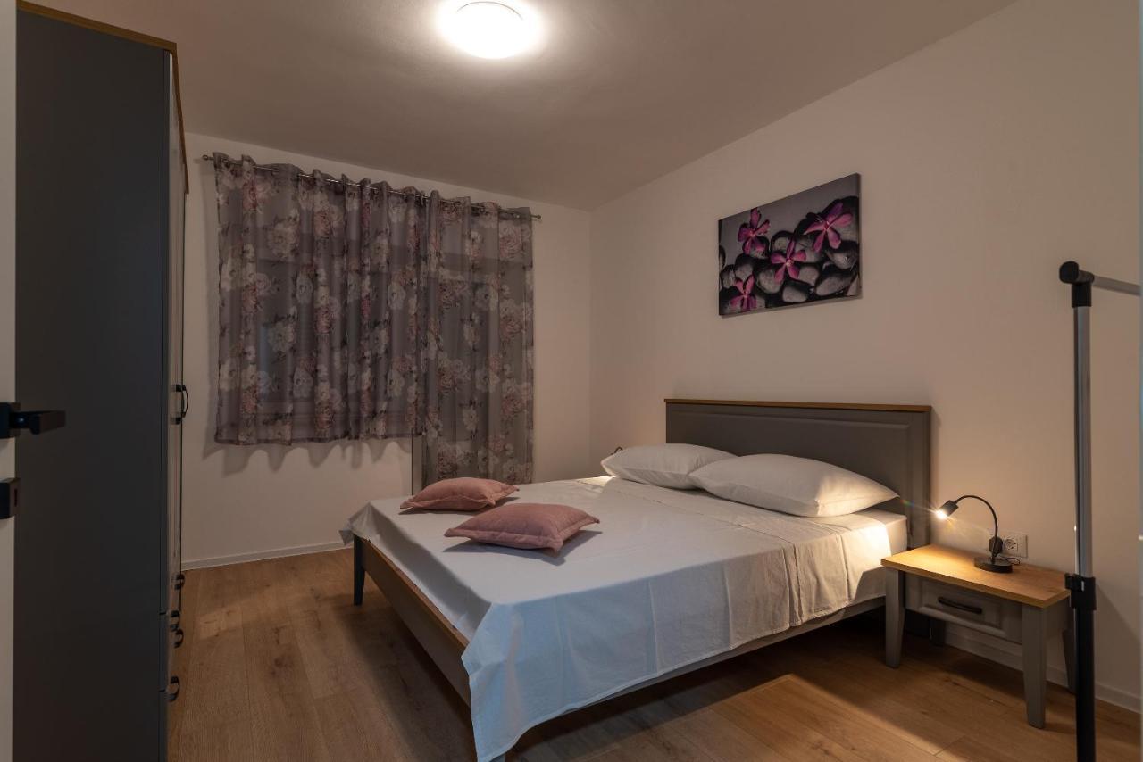 Apartman Galeb Trogir Exterior foto