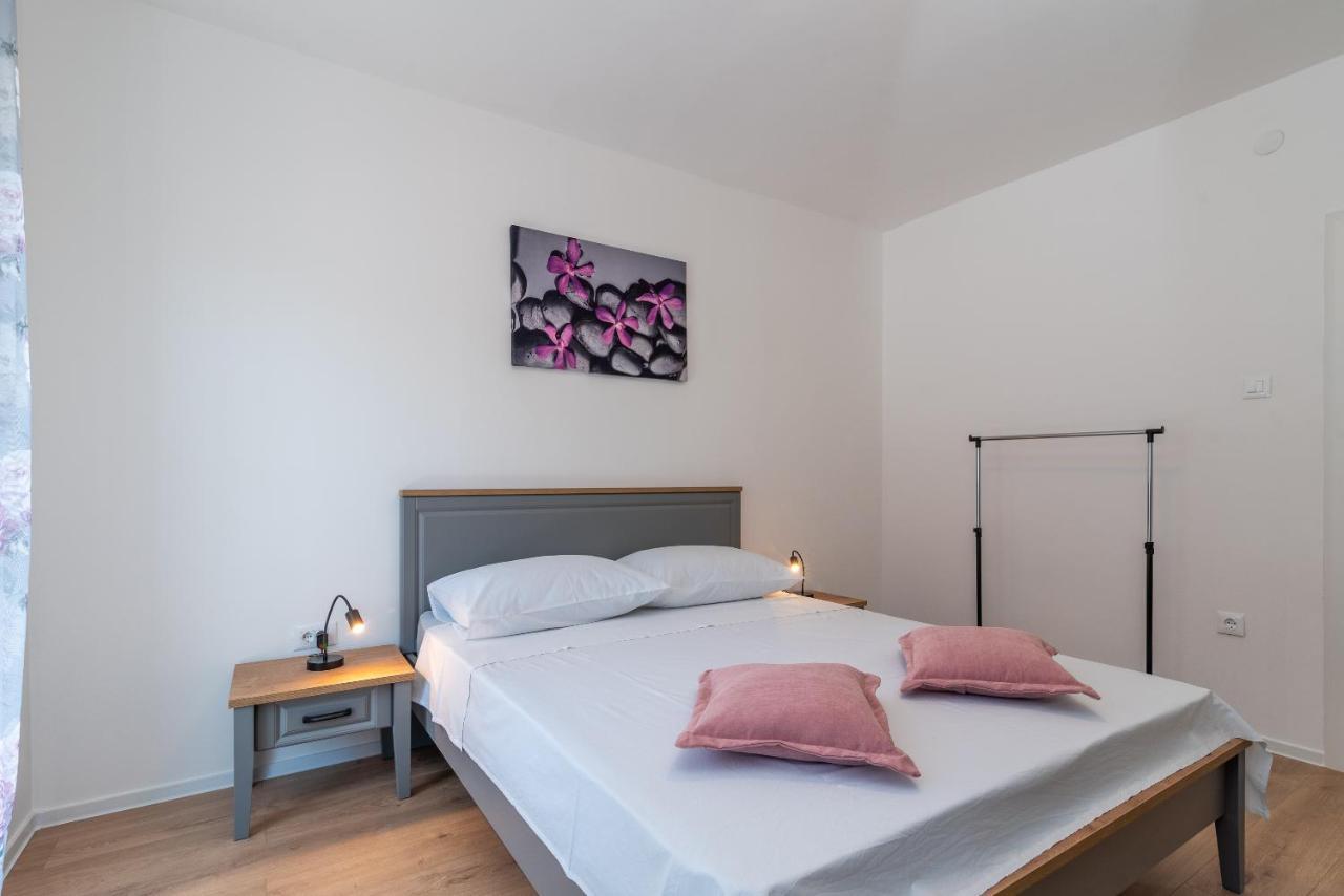 Apartman Galeb Trogir Exterior foto